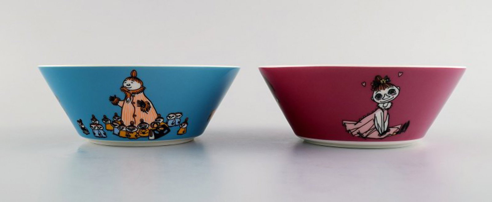 Arabia, Finland. Two porcelain bowls with motifs from "Moomin". Late 20th century.: Title: Arabia, Finland. Two porcelain bowls with motifs from "Moomin". Late 20th century. Description: Arabia, Finland. Two porcelain bowls with motifs from "Moomin". Late 20th century. In excellent c