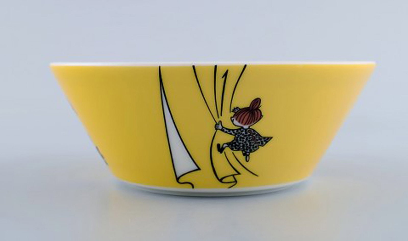 Arabia, Finland. Two porcelain bowls with motifs from "Moomin". Late 20th century. - 6