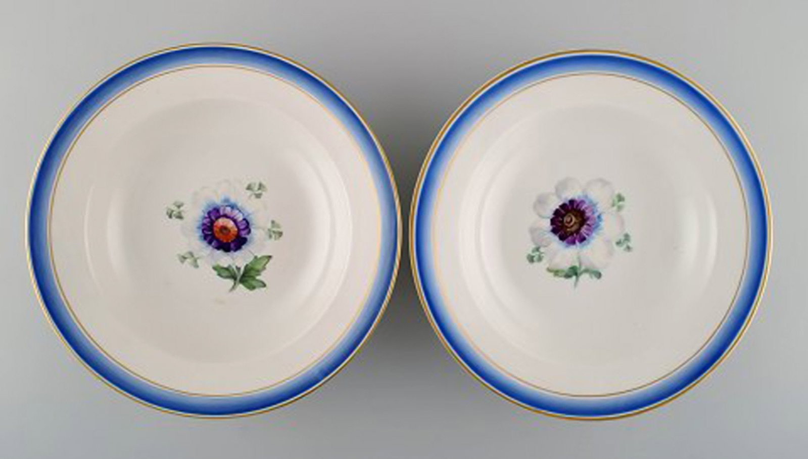 Four antique Royal Copenhagen deep plates in hand-painted porcelain with flowers and blue edge with - 4