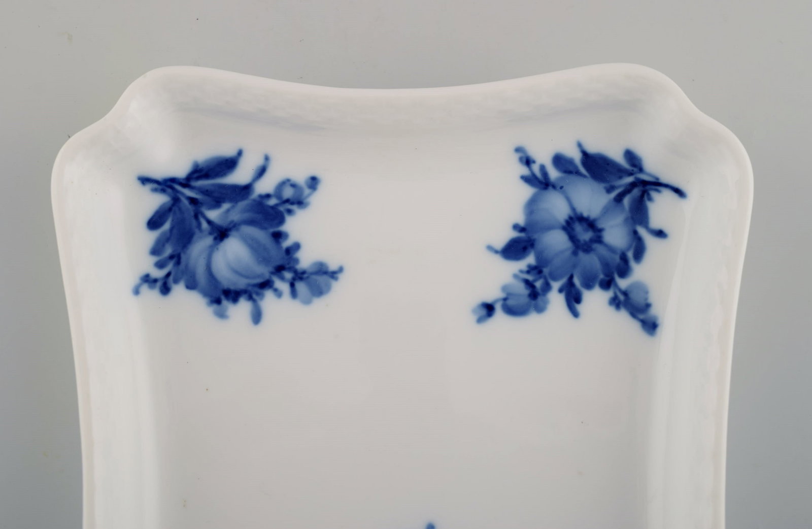 Royal Copenhagen Blue Flower Braided tray. Model number 10/8181. Dated 1945. - 3