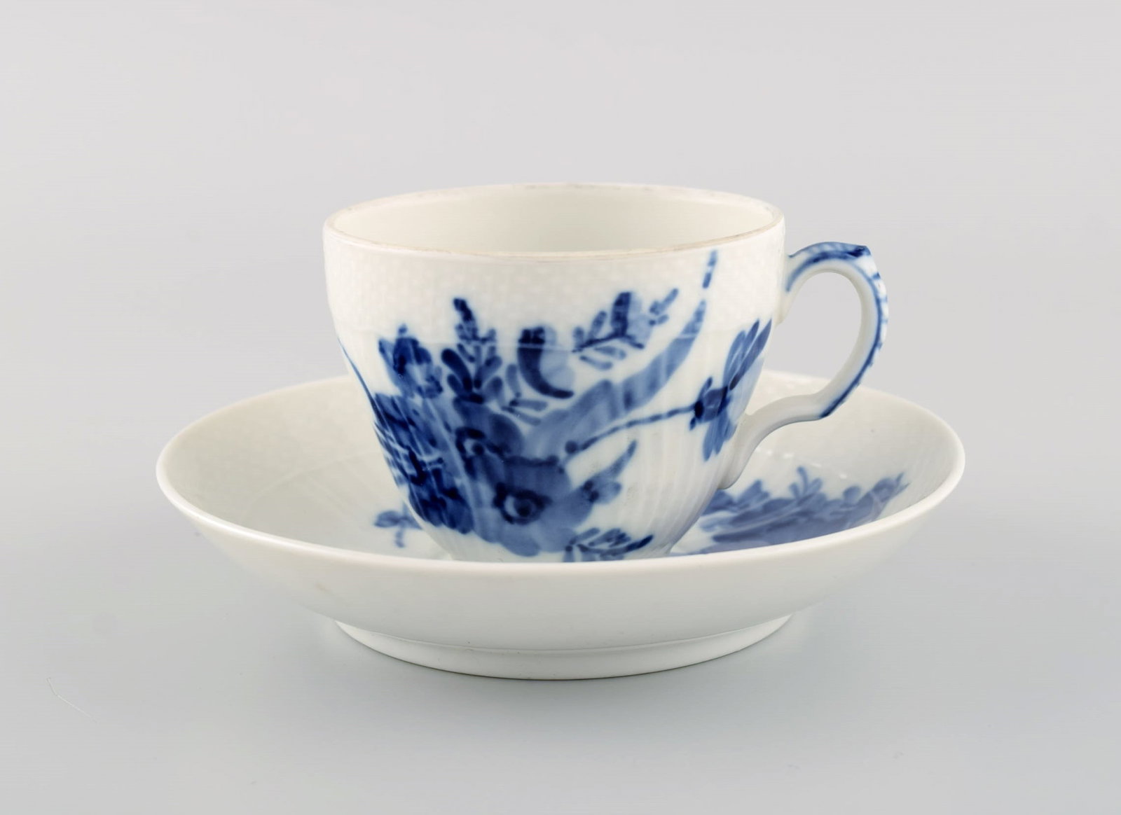 Royal Copenhagen Blue Flower Curved coffee service for eight people. 1980s. Model number 10/1549. - 3