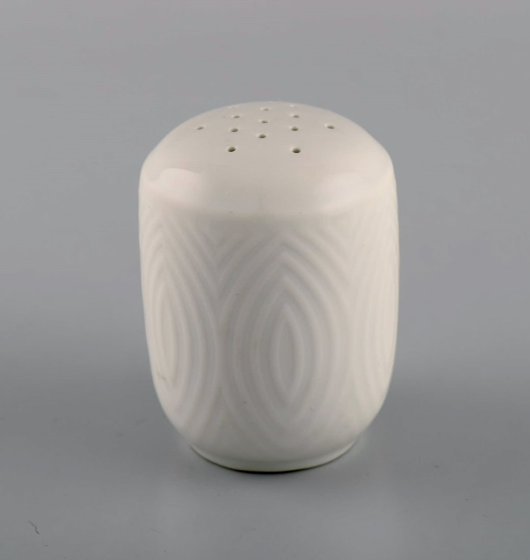Royal Copenhagen. Salto service, White. Salt and pepper shaker. 1960s. - 4