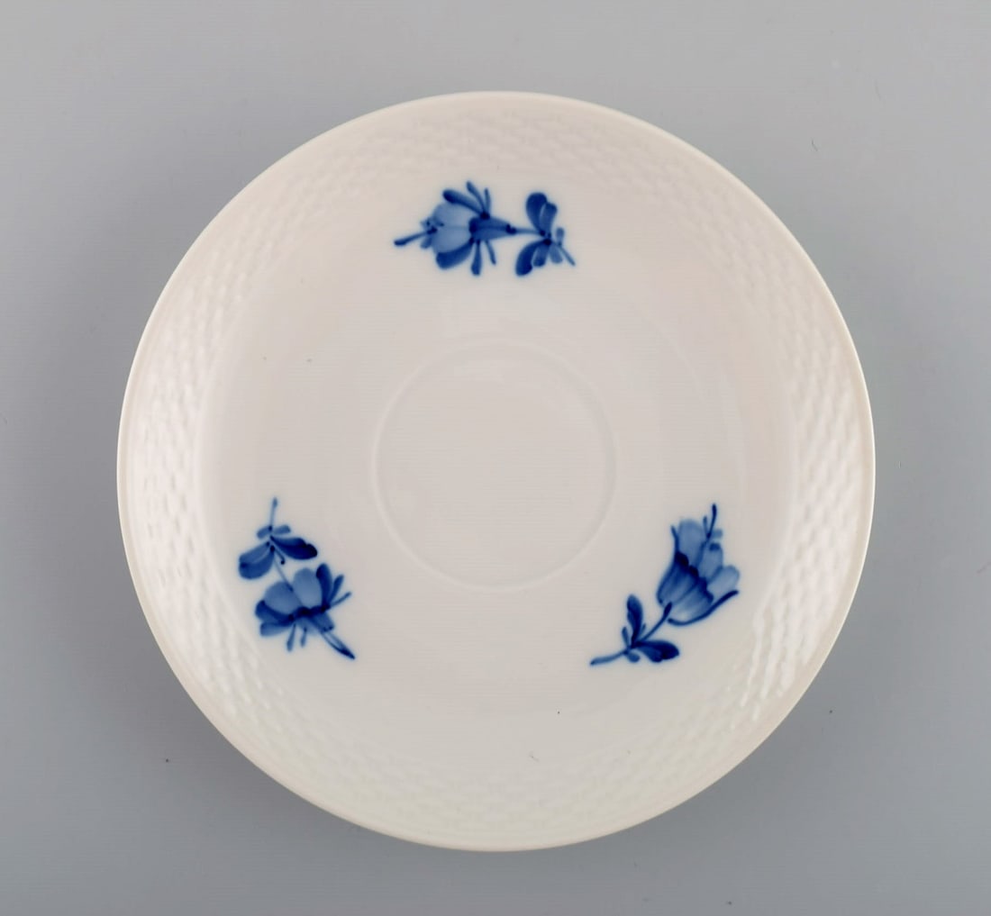 10 Royal Copenhagen Blue Flower Braided coffee cups with saucers. 1960s. Model number 10/8261. - 5