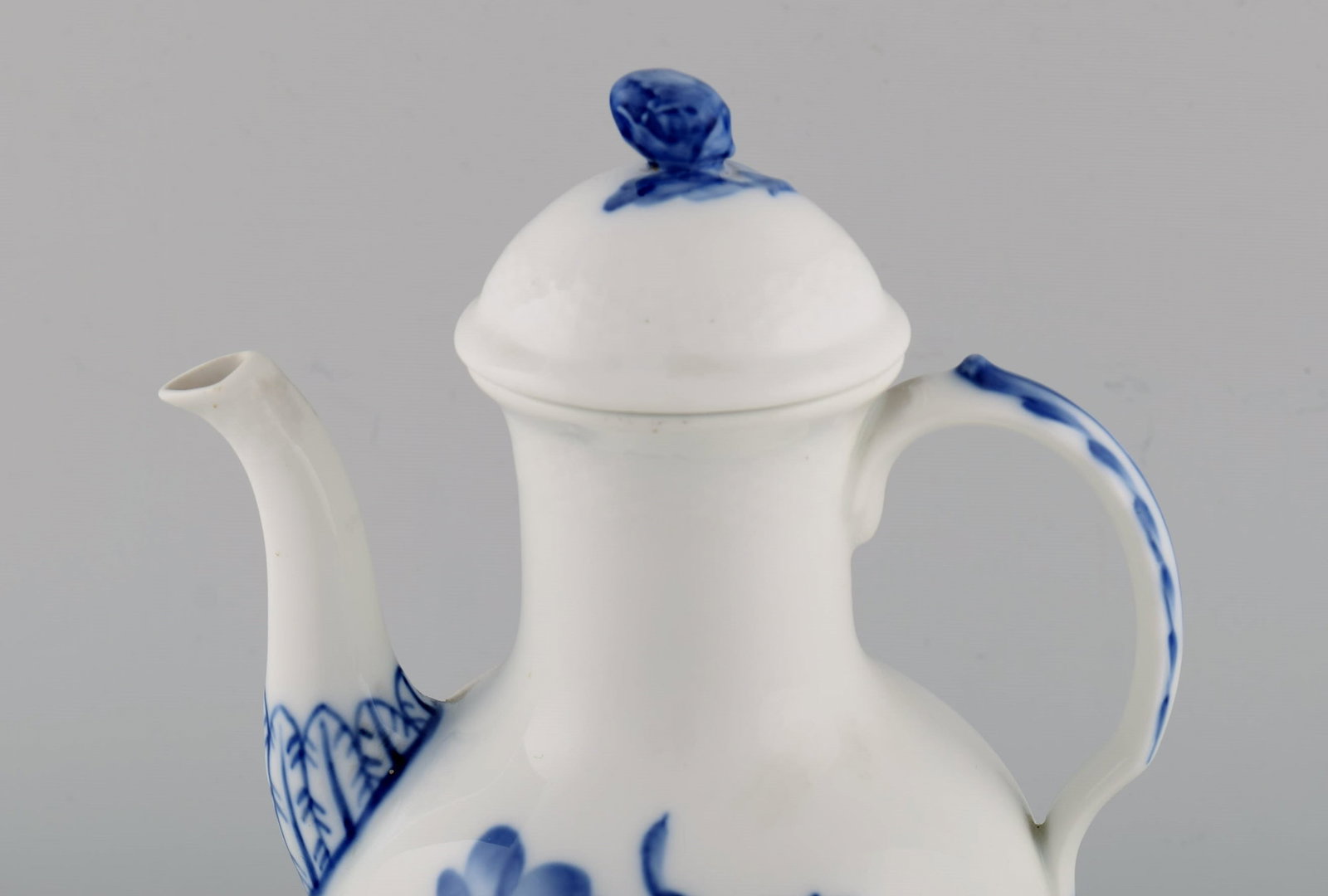 Royal Copenhagen Blue Flower Braided coffee pot. Model number 10/8189. - 3