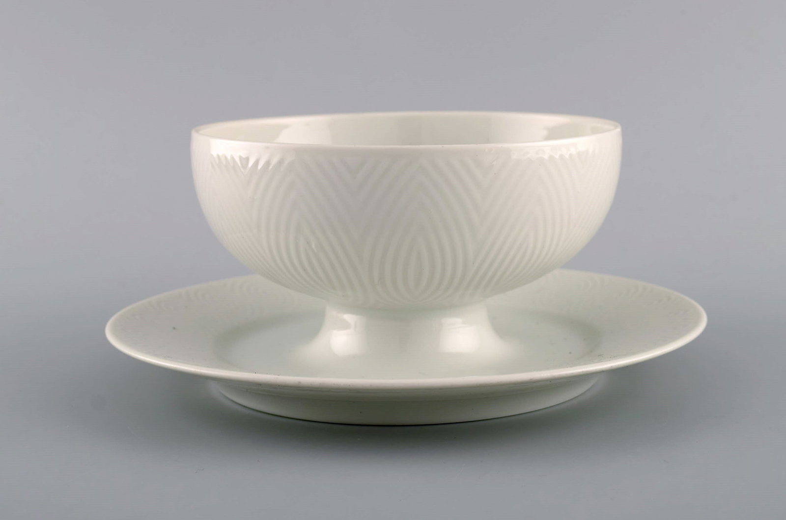 Royal Copenhagen. Salto Service, White. Sauce bowl. 1960s. - 2