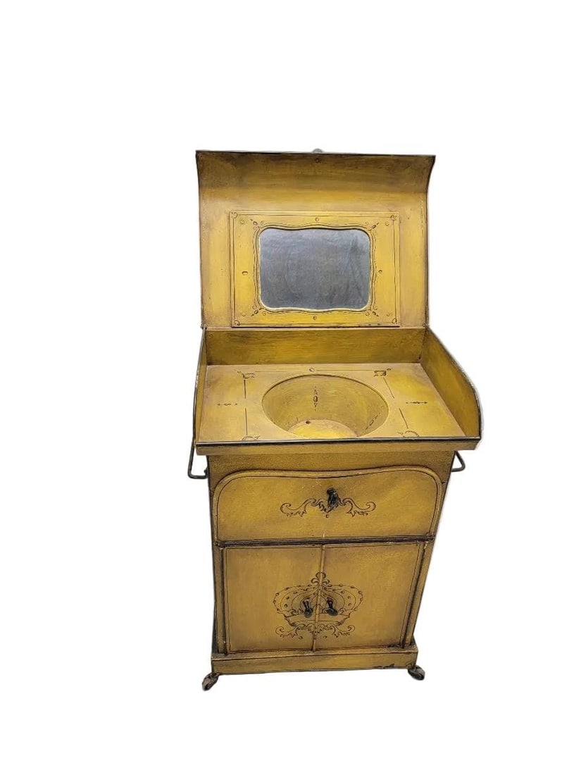 Antique Italian Yellow Metal Wash Stand - 3