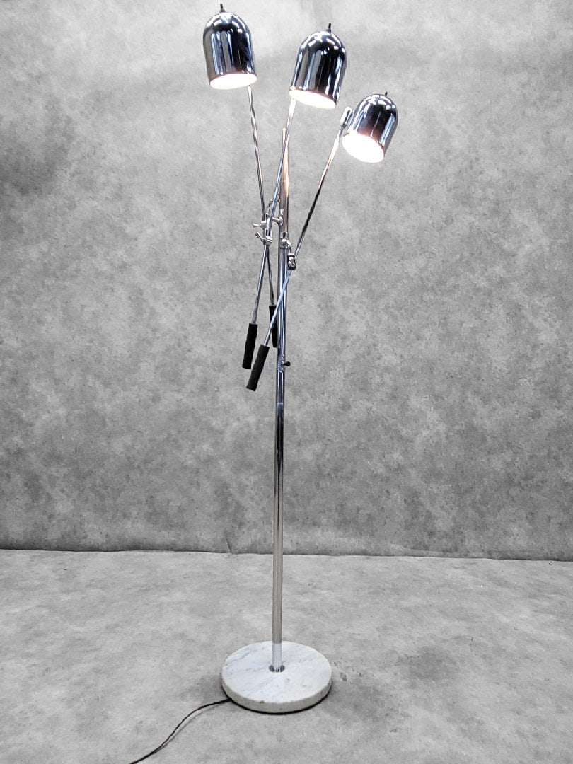 Vintage Italian Mid Century Modern Chrome and Marble Triennale Floor Lamp for Arredoluce - 3