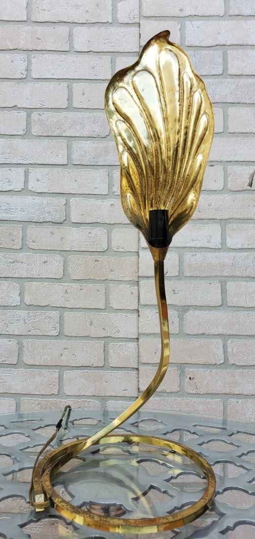 Mid Century Modern Italian Brass Single Leaf Desk Lamp by Carlo Giorgi & Tommaso Barbi: Vintage Mid Century Modern Italian Brass Single Leaf Desk Lamp by Carlo Giorgi & Tommaso Barbi for for Bottega Gadda Tommaso Barbi and Carlo Giorgi brass single leaf lamp with a single fitting behind