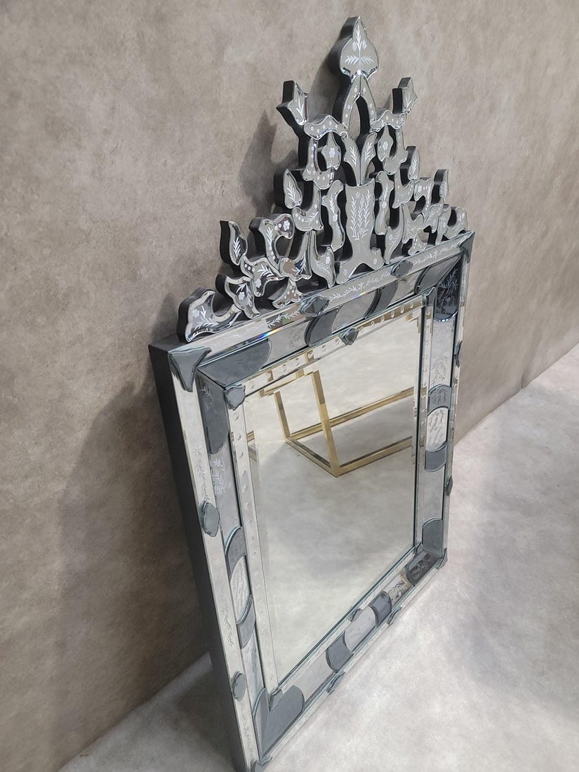 Vintage Venetian Etched and Beveled Wall Mirror - 4