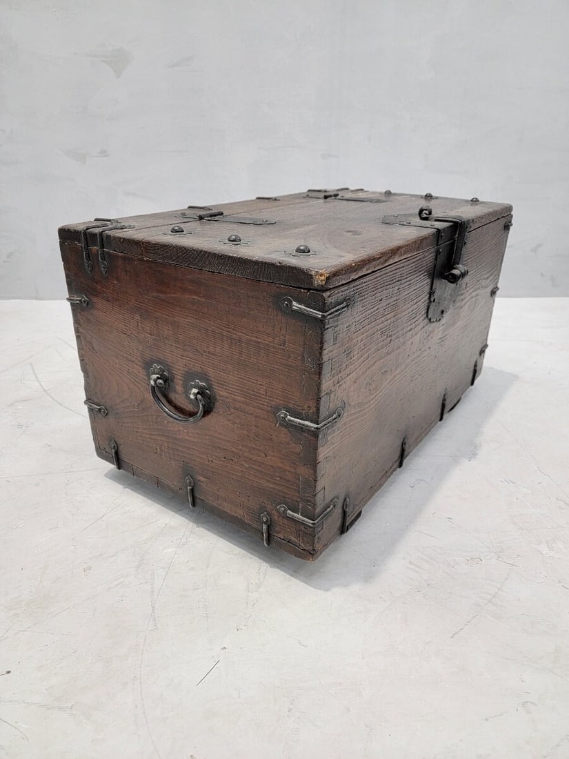 Antique Korean Tansu Bandaji Storage Chest - 3