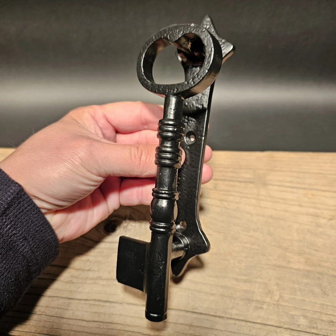Black Cast Iron Key Door Knocker - 14