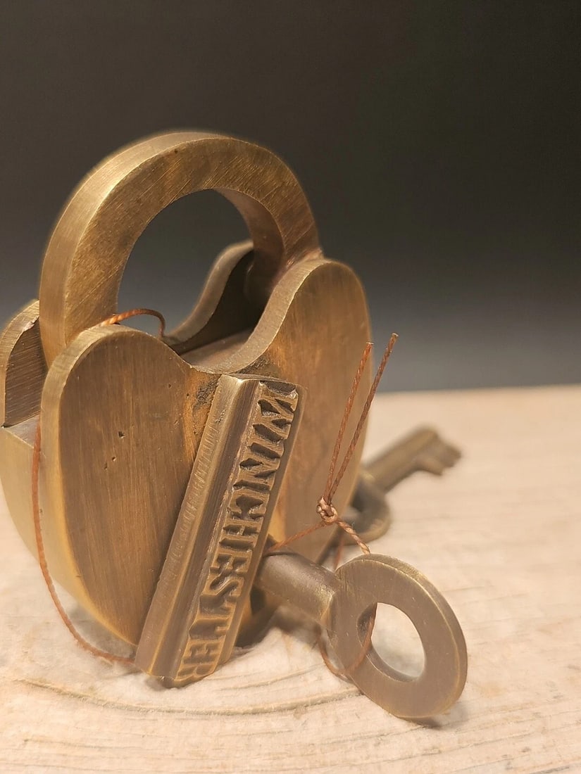 Brass Winchester Firearms Ammo Box Padlock Lock & Key - 13