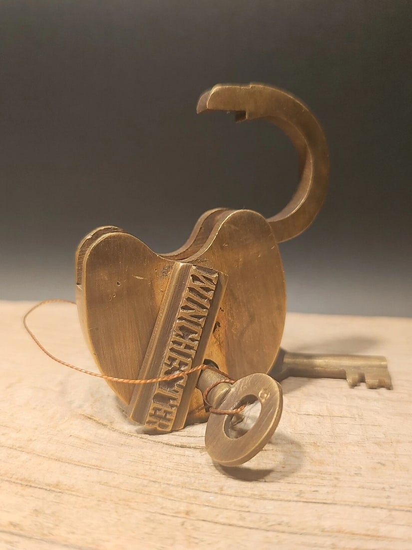 Brass Winchester Firearms Ammo Box Padlock Lock & Key - 16