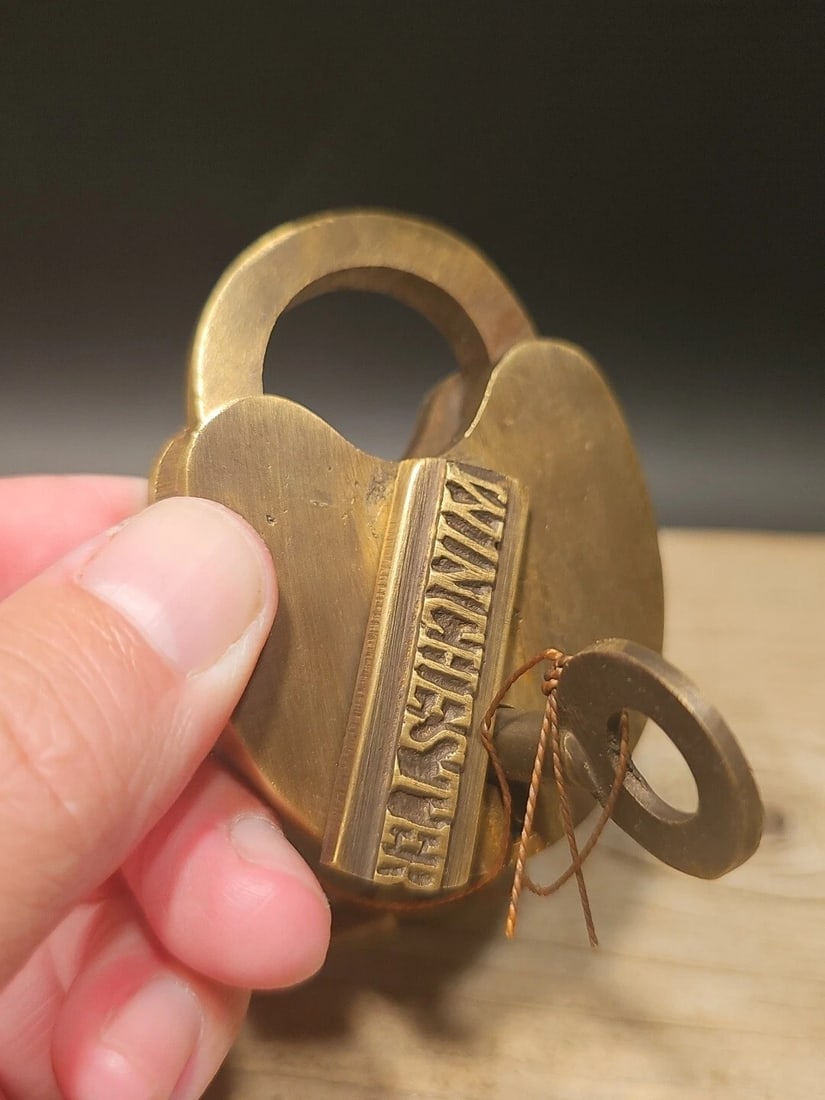 Brass Winchester Firearms Ammo Box Padlock Lock & Key - 8