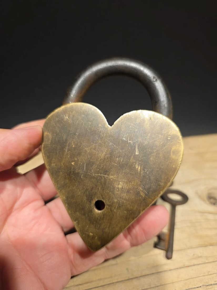 Brass Heart Winchester Firearms Ammo Box Padlock Lock - 12