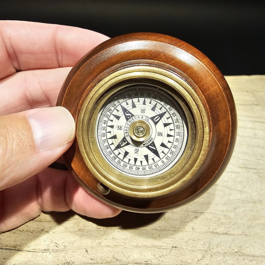 Turned Mahagony Wood and Brass Compass - 10