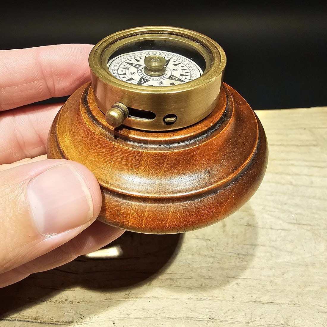 Turned Mahagony Wood and Brass Compass - 5