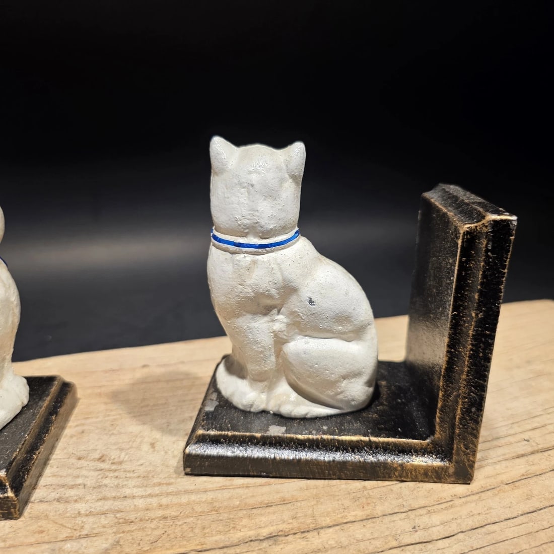 Pair of Cast Iron White Cat Bookends - 10