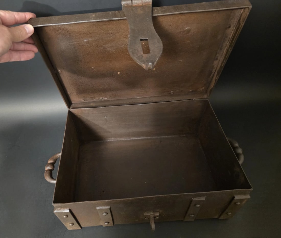 15" Wrought Iron Winchester Ammunition Chest Strongbox - 8