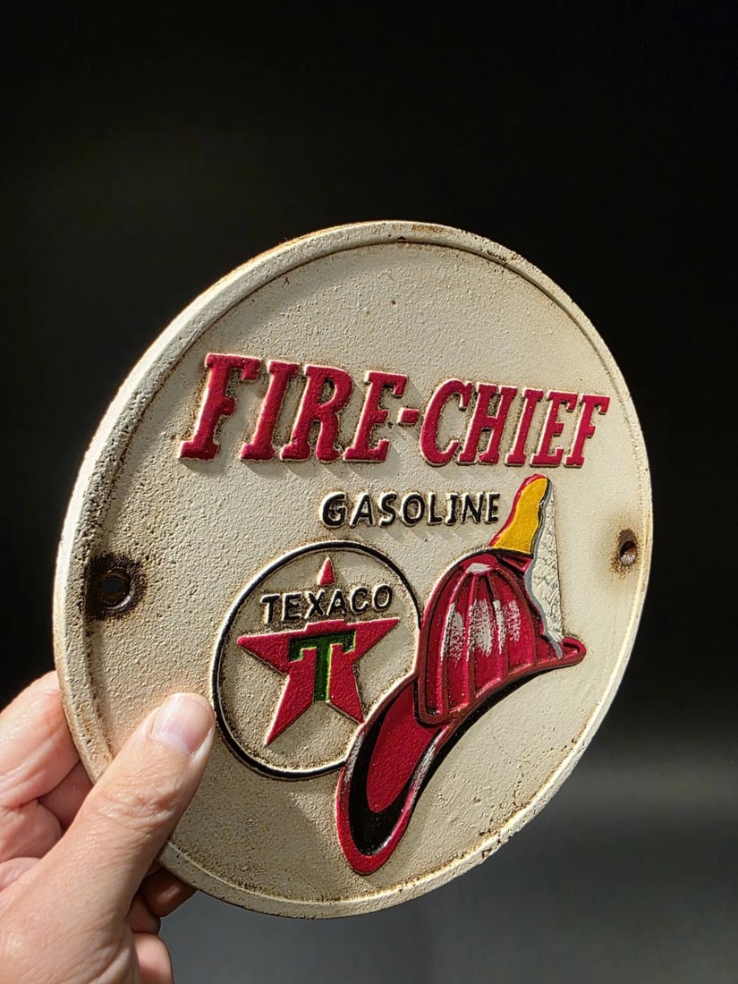 Cast Iron Round Texaco Fire Chief Gas Oil Sign Plaque - 10