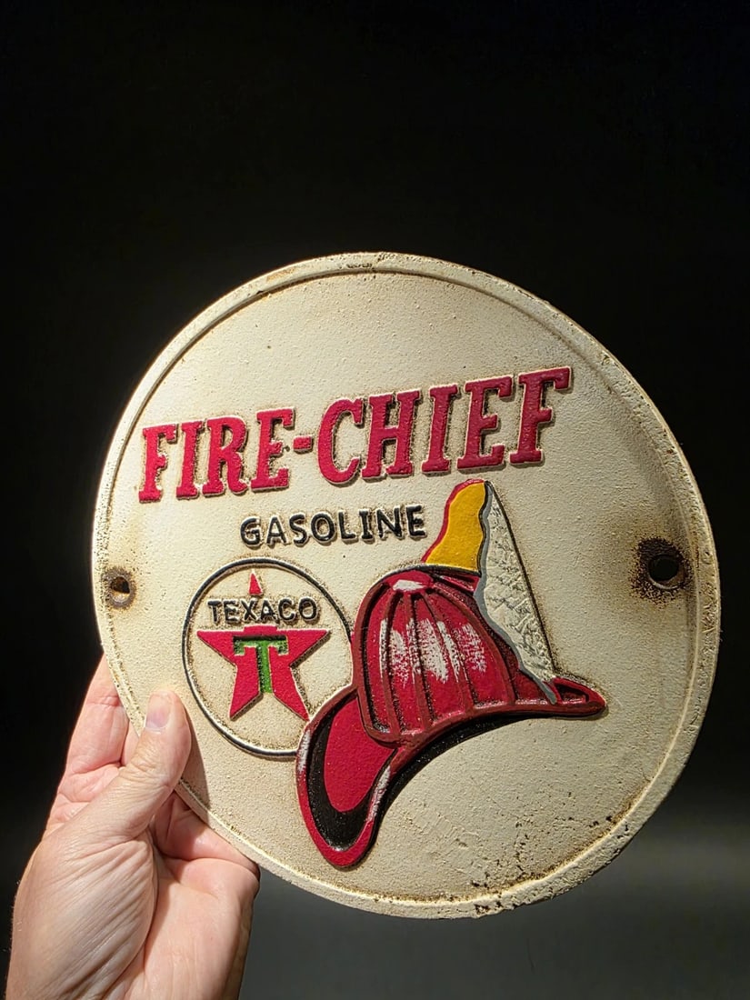 Cast Iron Round Texaco Fire Chief Gas Oil Sign Plaque - 2