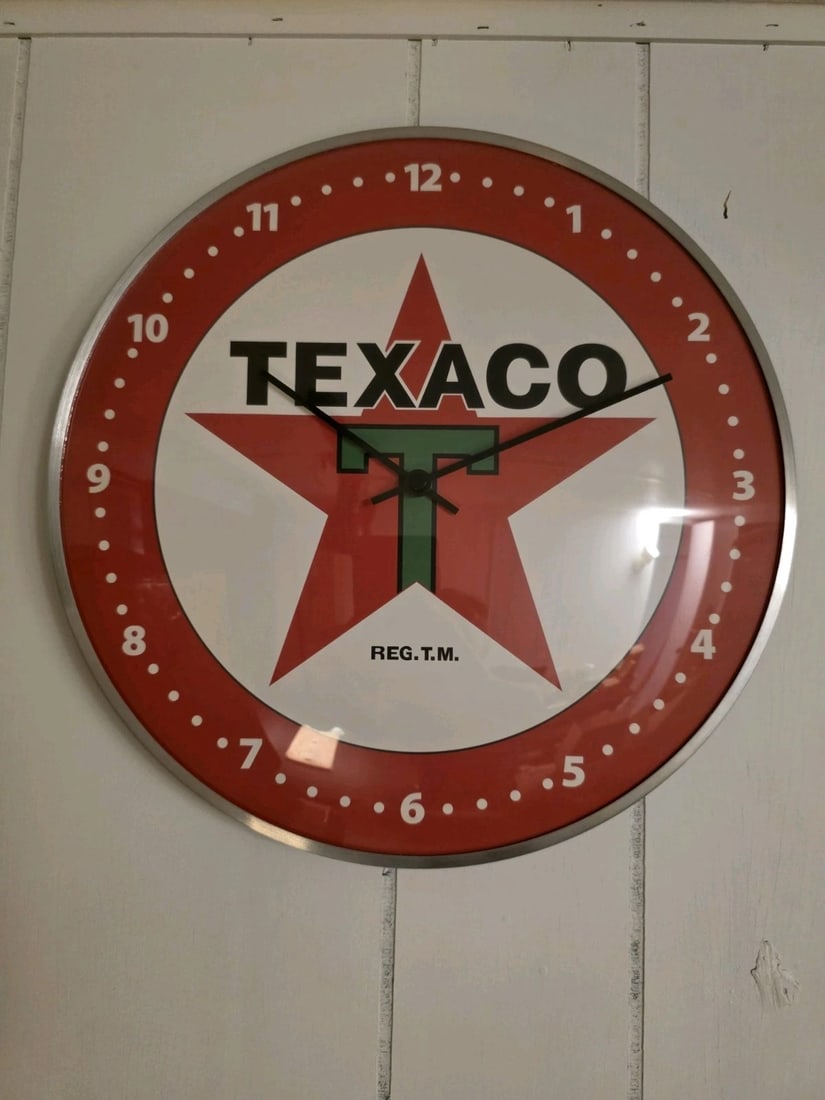 12" Round Texaco Gasoline Oil Wall Clock Sign - 6