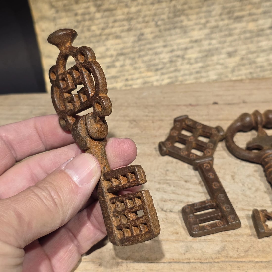 Large Iron Skeleton Key Collection Set of 5 - 4