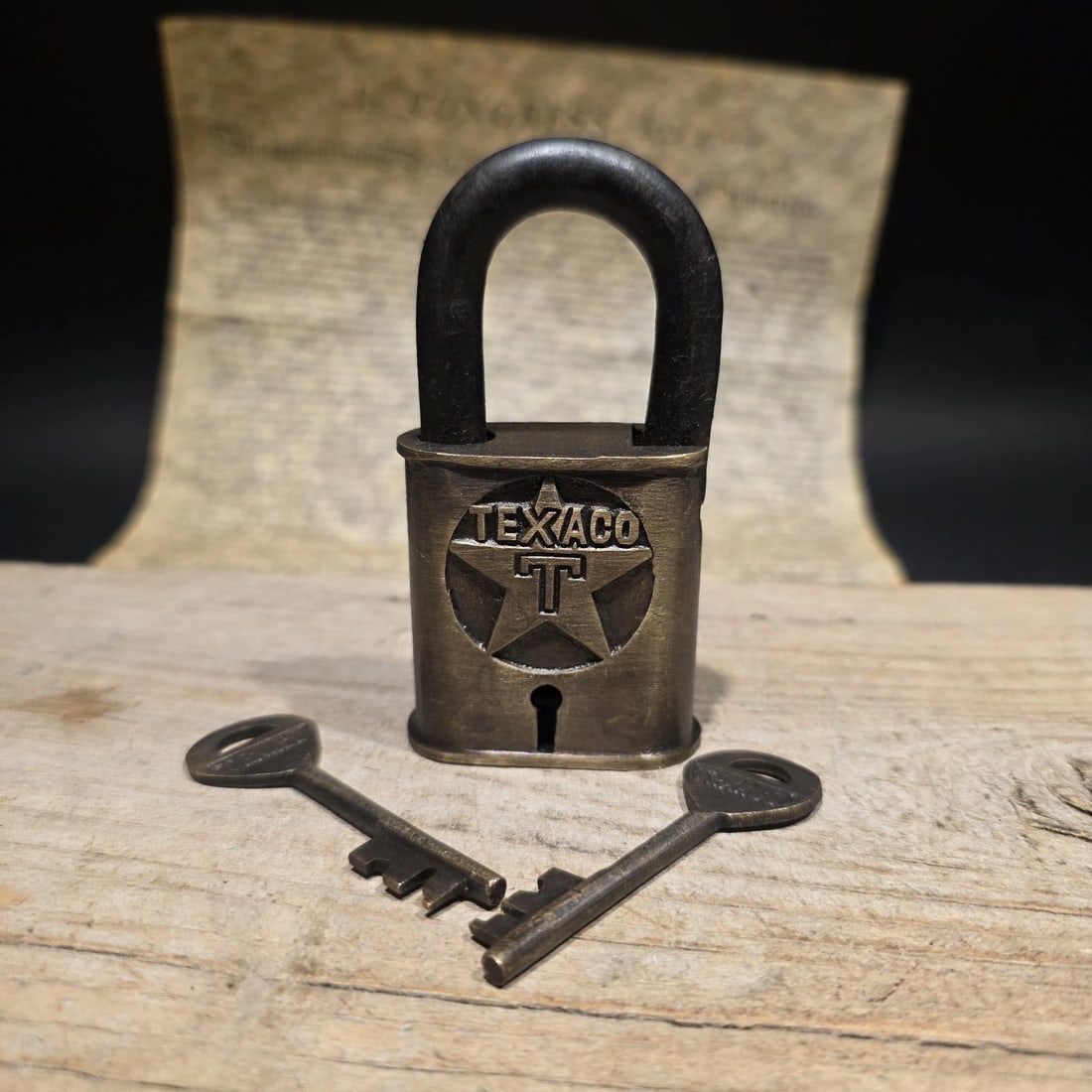 4" Antique Style Brass & Iron Texaco Padlock with Keys Oil Company Lock - 17