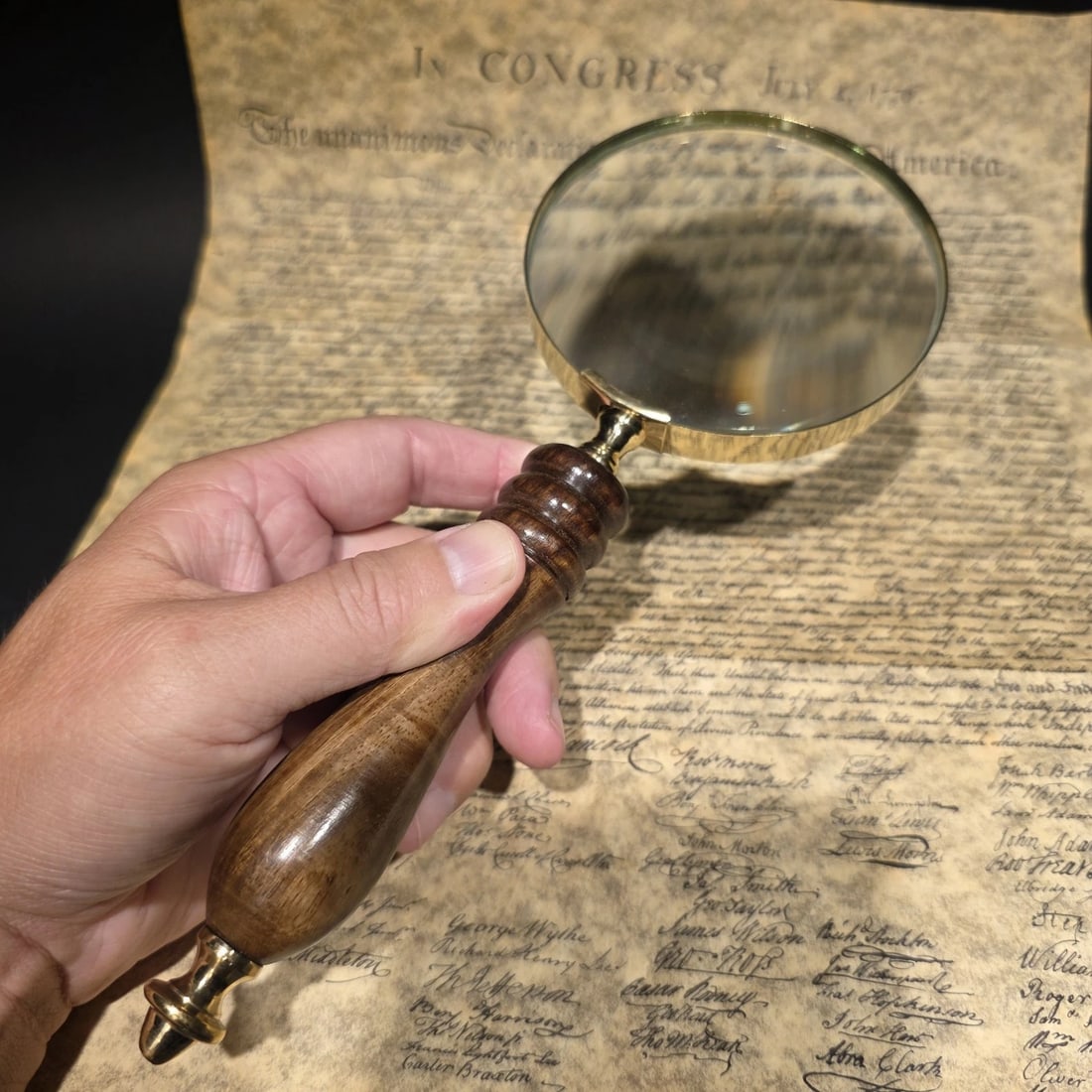 Magnifying Glass w Wood Turned Handle - 3