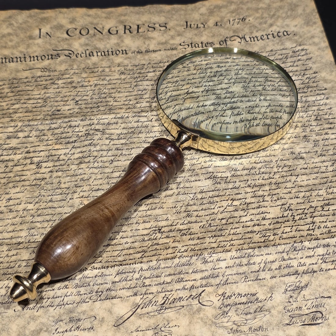 Magnifying Glass w Wood Turned Handle - 9