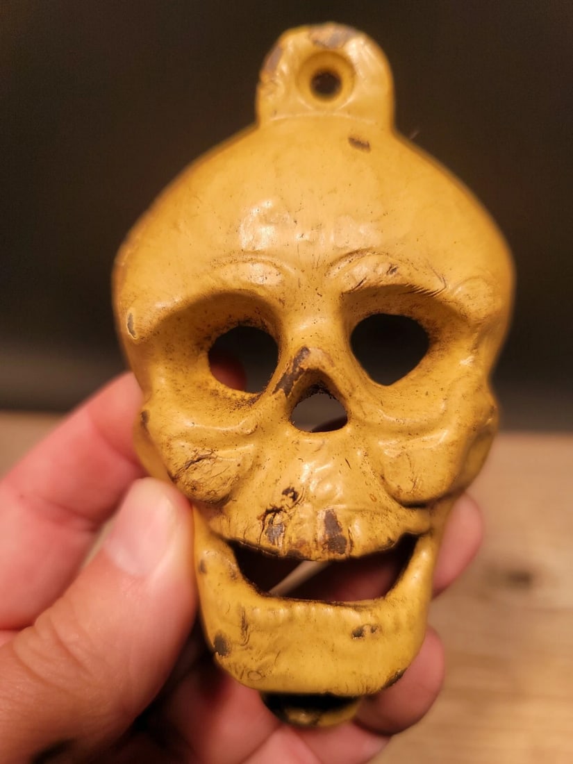 Cast Iron folk art Skull Wall Bottle Opener - 2
