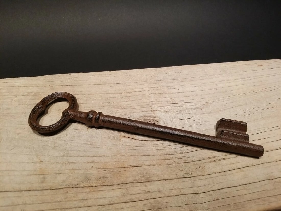 8 1/2" Cast Iron Large Skeleton Church Key - 12