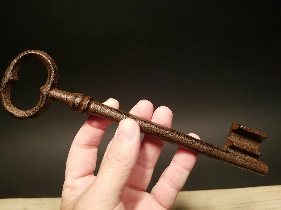 8 1/2" Cast Iron Large Skeleton Church Key - 3