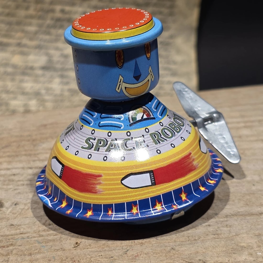 Space Robot Tin Litho Toy Wind Up Space Age Mechanical Robot (1 of 8)