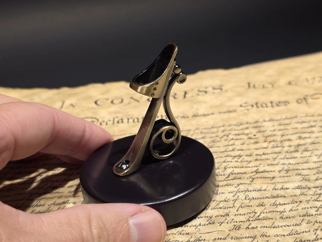Antique Style Bronze & Wood Single Pen Holder - 3