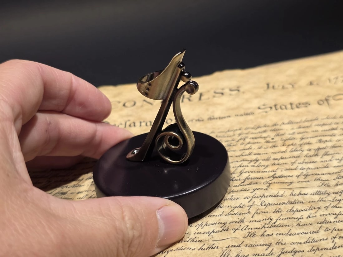 Antique Style Bronze & Wood Single Pen Holder - 4