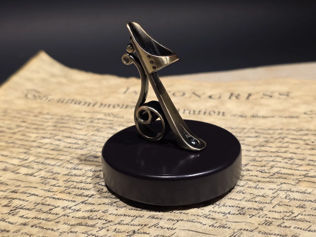 Antique Style Bronze & Wood Single Pen Holder - 9