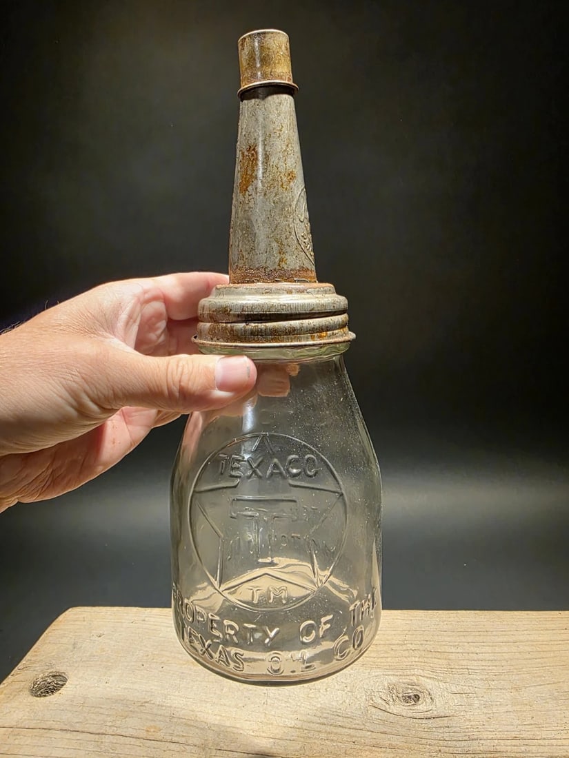 11" Service Station Glass Texaco Oil Bottle w Spout - 10