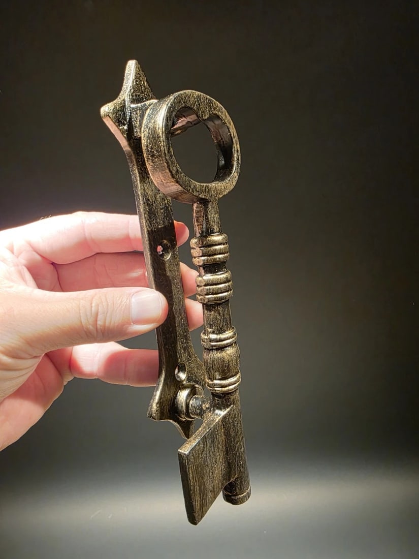 Antique Brass Vintage Style Cast Iron Key Door Knocker - 2