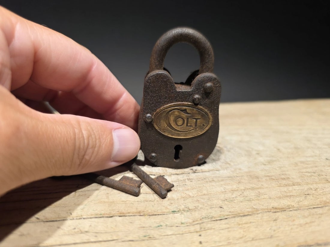 Cast Iron Colt Firearms Ammo Box Padlock Lock & Key - 8