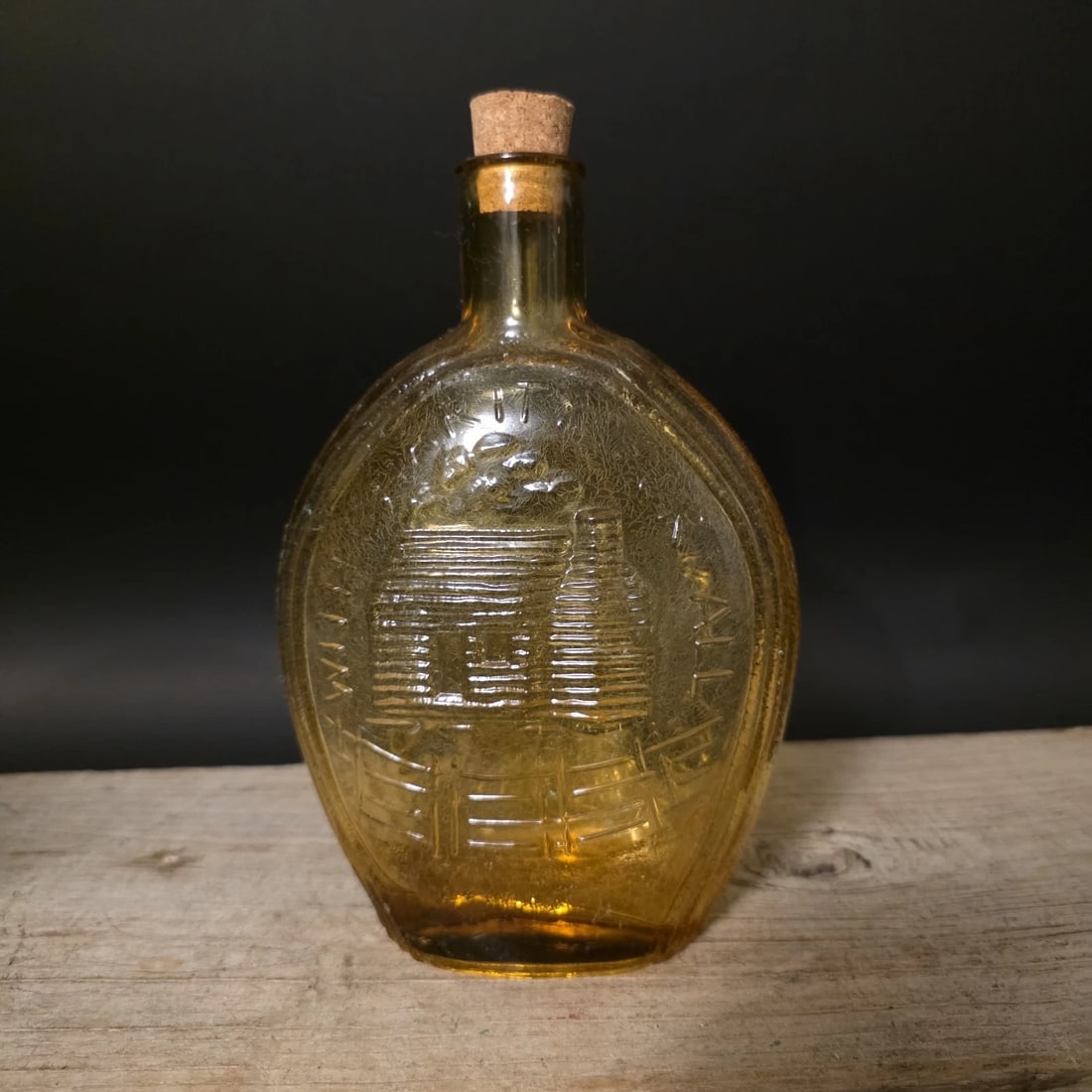 8" Amber Glass Abraham Lincoln Decanter Flask Bottle - 3