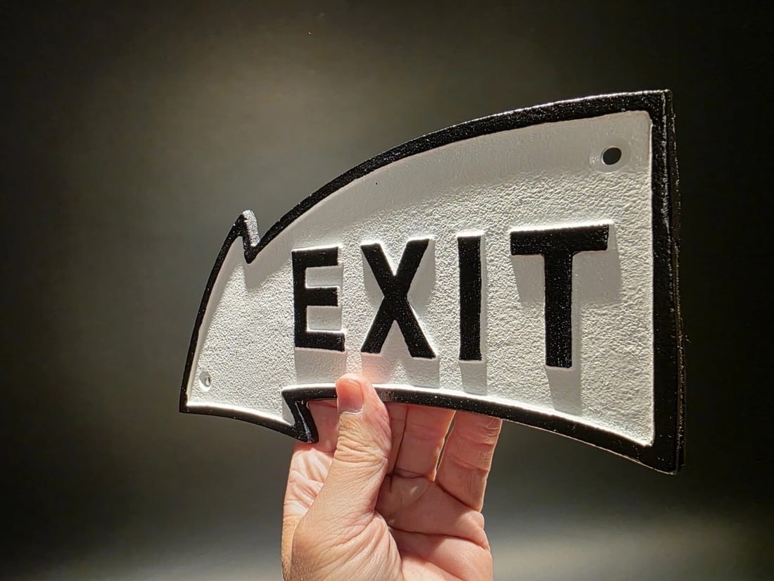 9 1/2" Cast Iron Arrow Exit Plaque Sign - 3