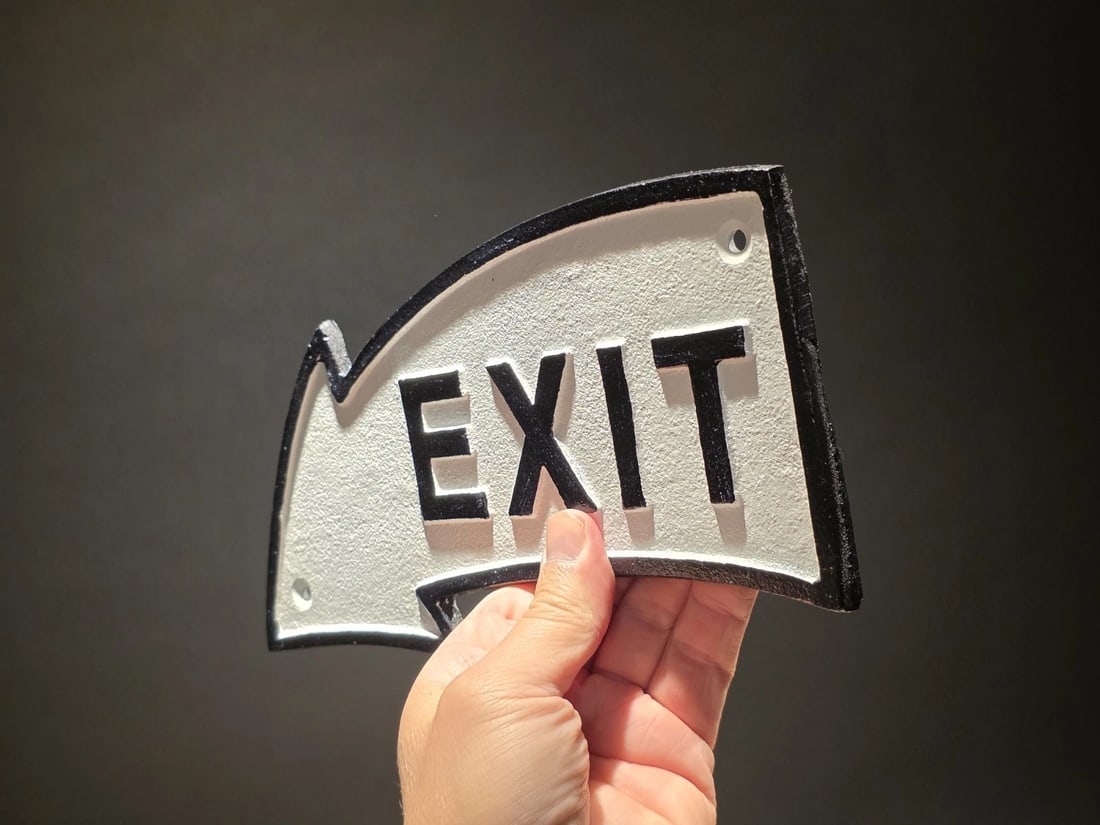 9 1/2" Cast Iron Arrow Exit Plaque Sign - 8