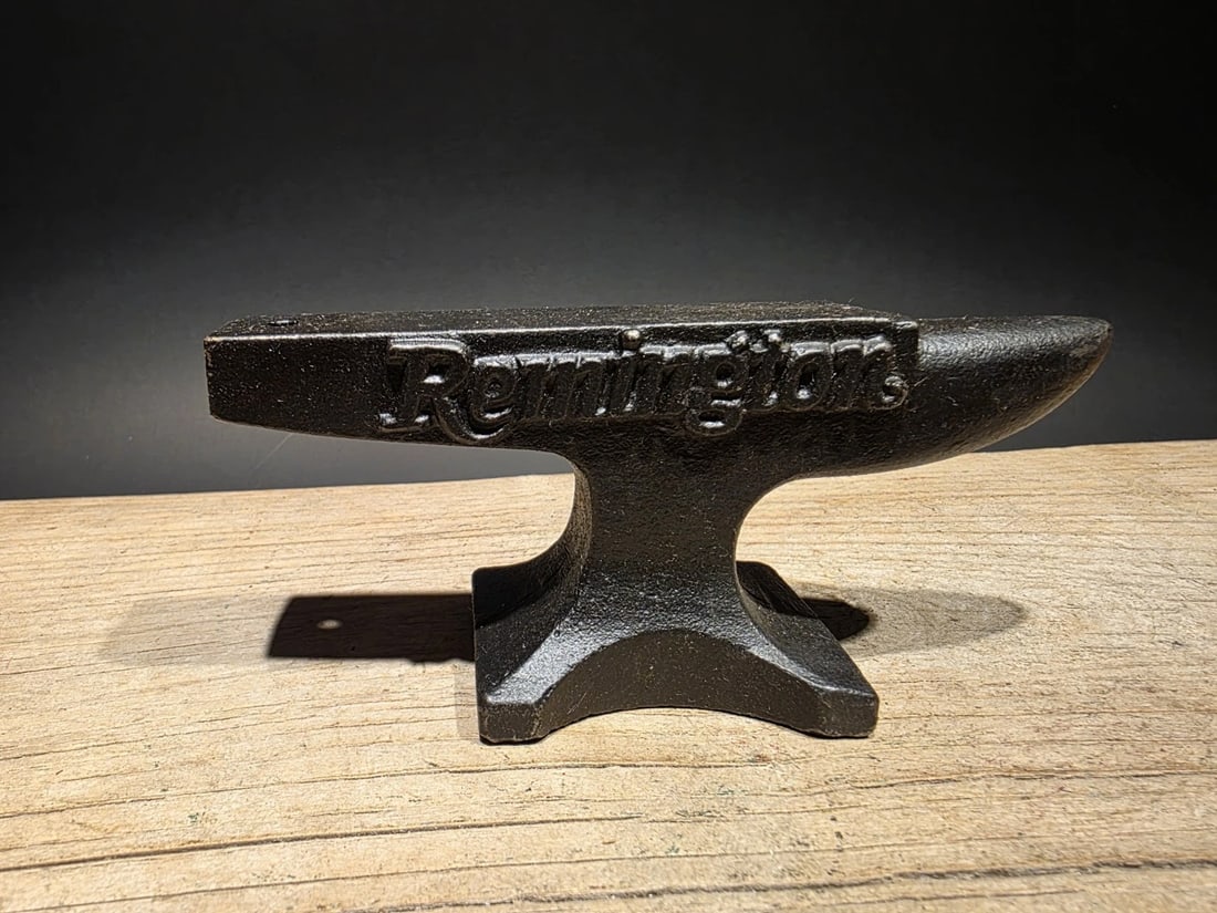 Vintage Cast Iron "Remington" Miniature Anvil - 7