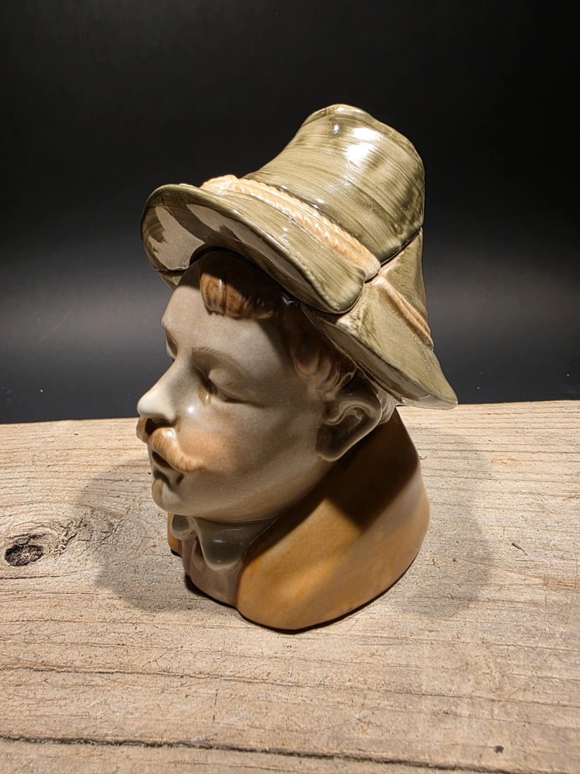Majolica Ceramic Humidor Figural Tobacco Jar - 10