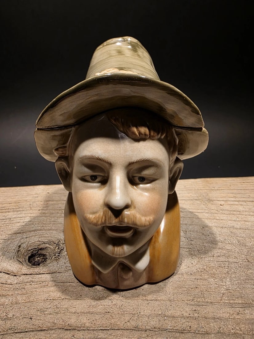 Majolica Ceramic Humidor Figural Tobacco Jar - 2
