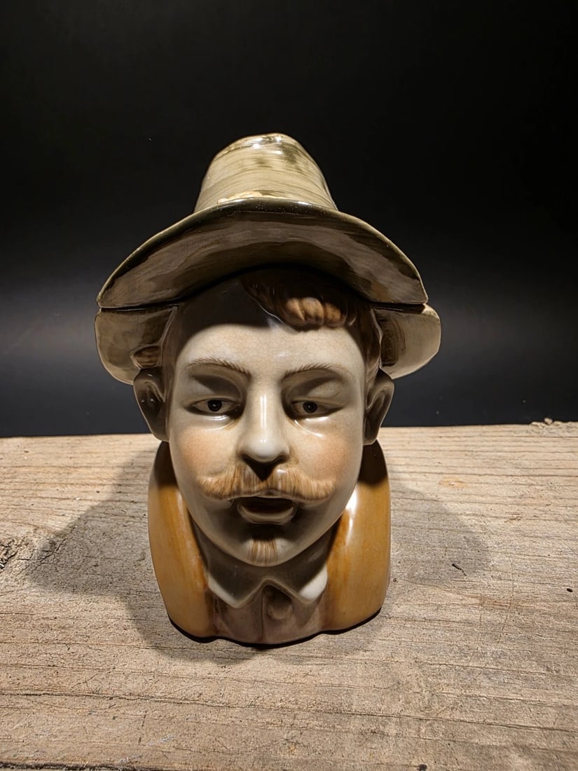 Majolica Ceramic Humidor Figural Tobacco Jar - 9