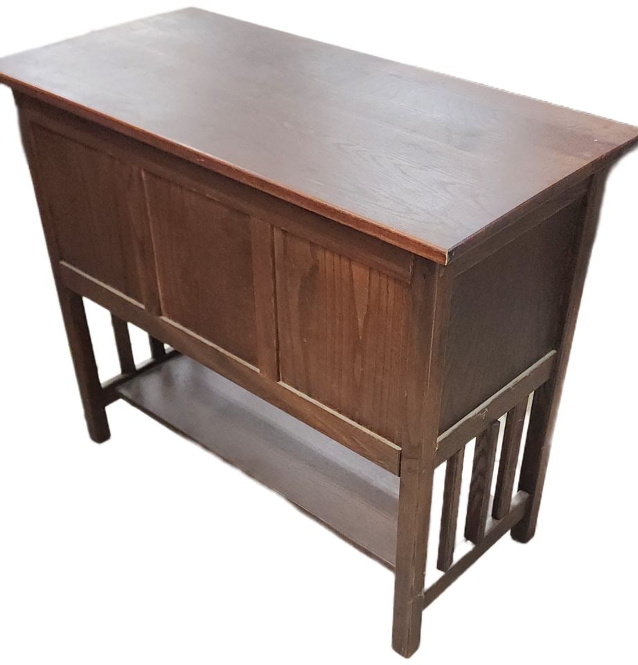 Vintage L. L. Bean Mission-Style Sideboard Storage or File Cabinet Made with Richly Grained Dark Oak: Vintage L. L. Bean solid dark oak sideboard has a mission-style design with vertical slats on the sides. This piece is constructed from richly grained wood and includes a large upper storage compartme