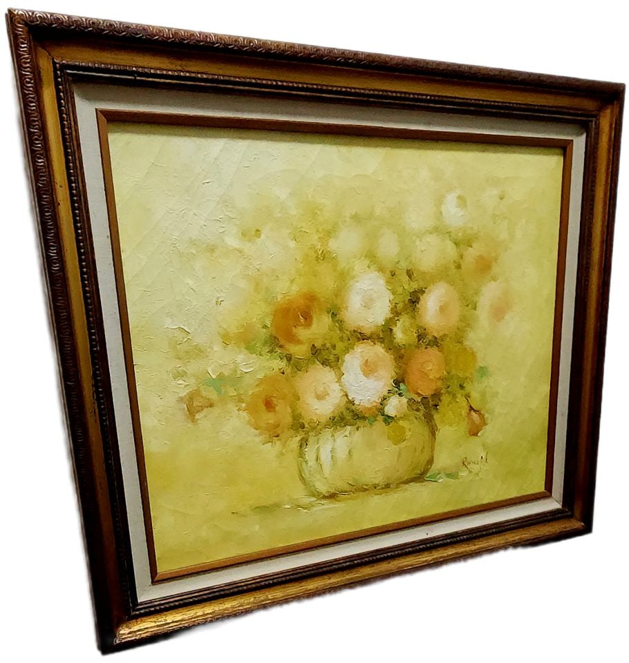 Superb Mid-Century impasto-style impressionist floral still life oil painting from 60s to 70s.: Wonderful mid-century textured floral still life oil painting. Has impasto style with thick brushstrokes. This timeless work features flowers in a vase with harmonious soft yellow, orange, and white t