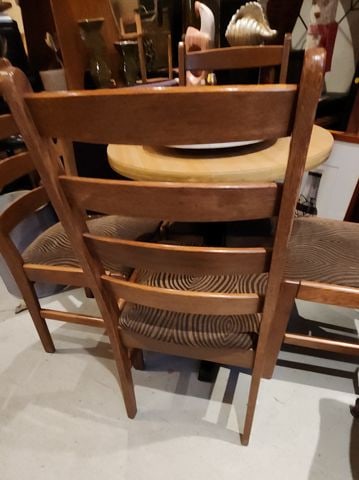 Set of 4 mid-century country style high back wood dining chairs. Perfect for Modern Farmhouse decor. - 5